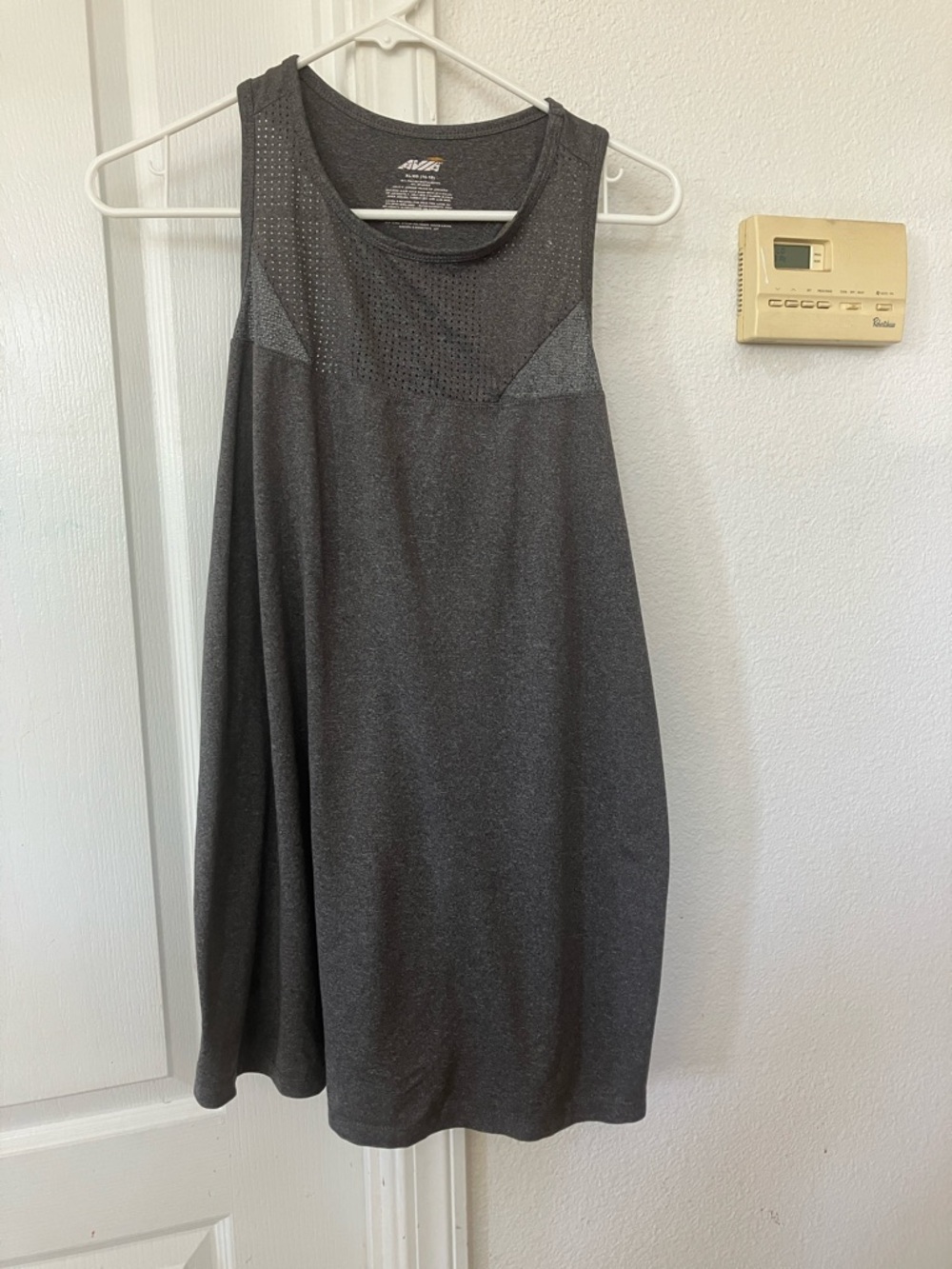 avia womens workout tank top XL 16-18 - Picture 2 of 8